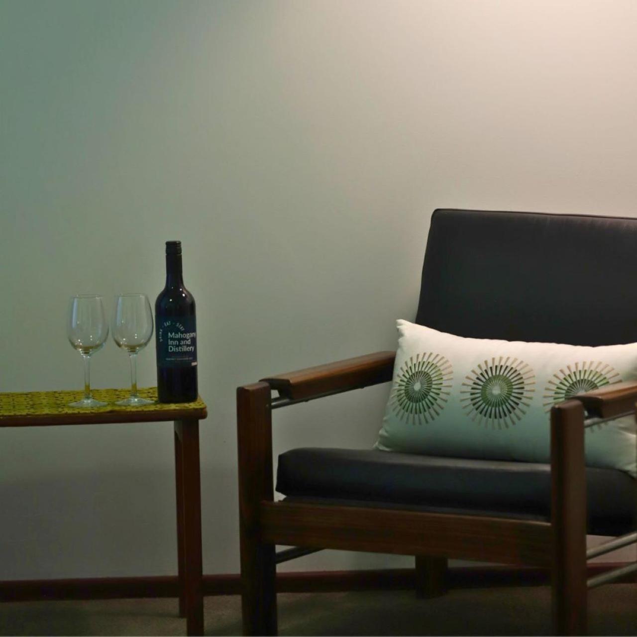 Mahogany Inn And Distillery Mahogany Creek Extérieur photo