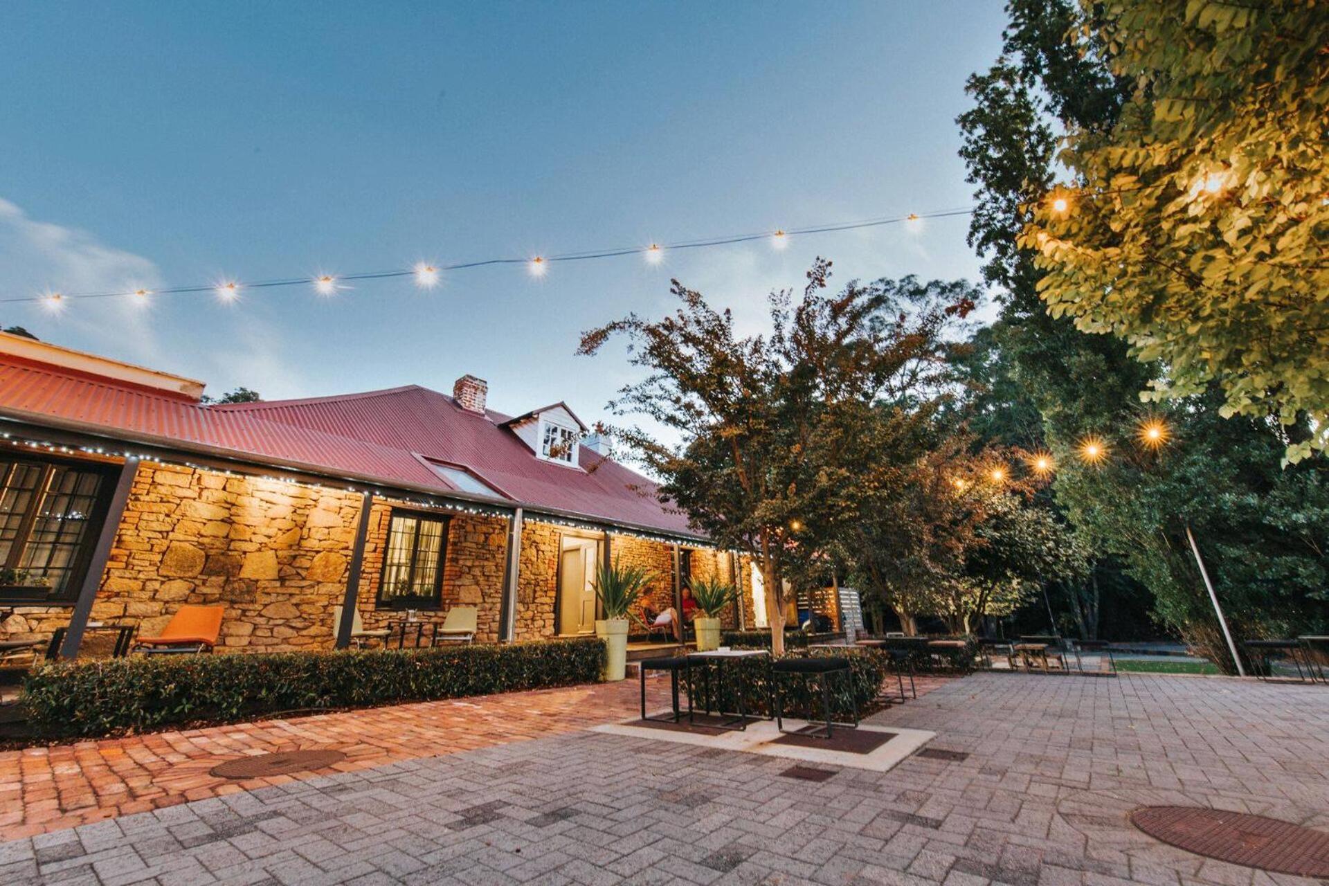 Mahogany Inn And Distillery Mahogany Creek Extérieur photo