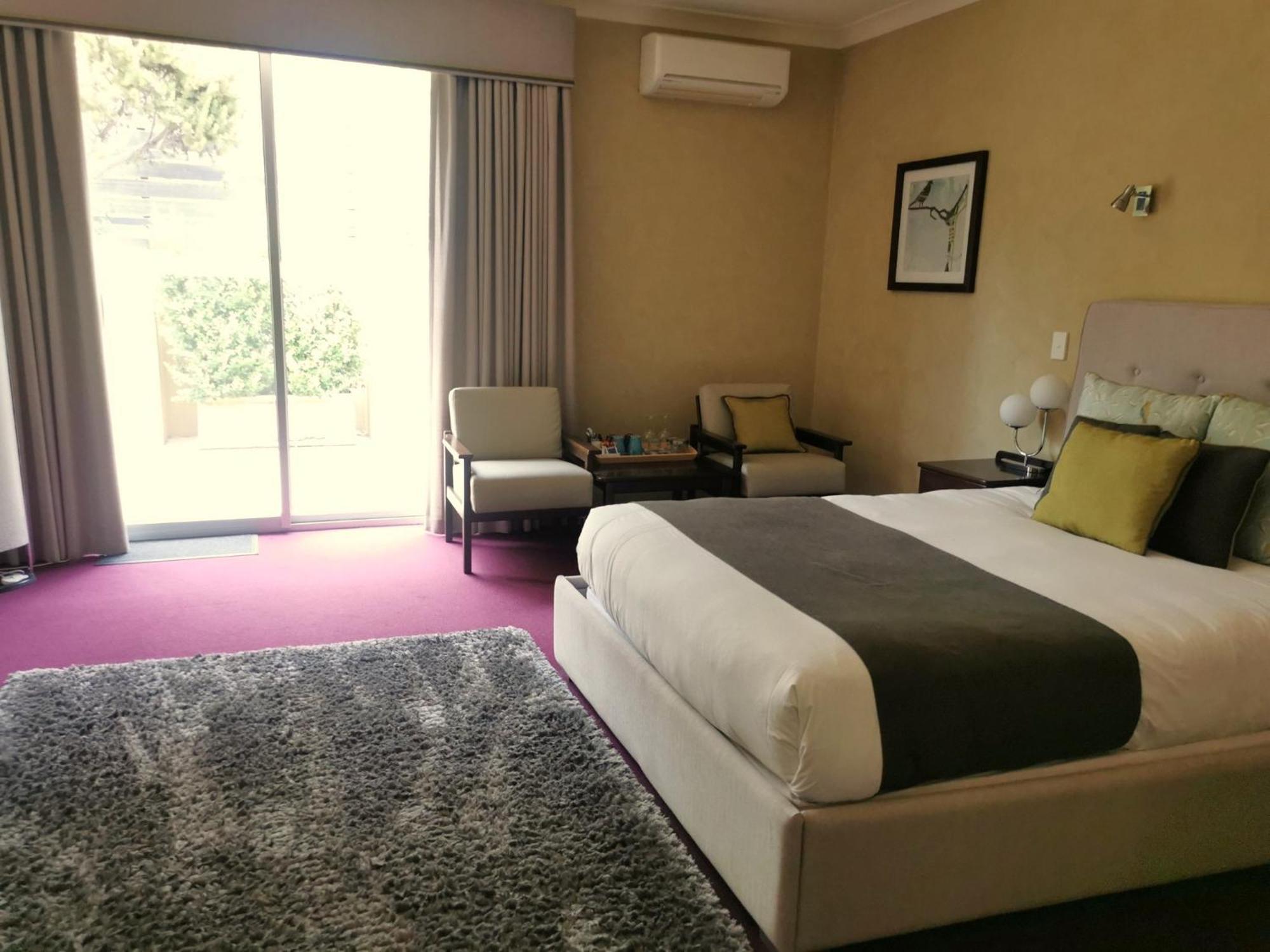 Mahogany Inn And Distillery Mahogany Creek Extérieur photo