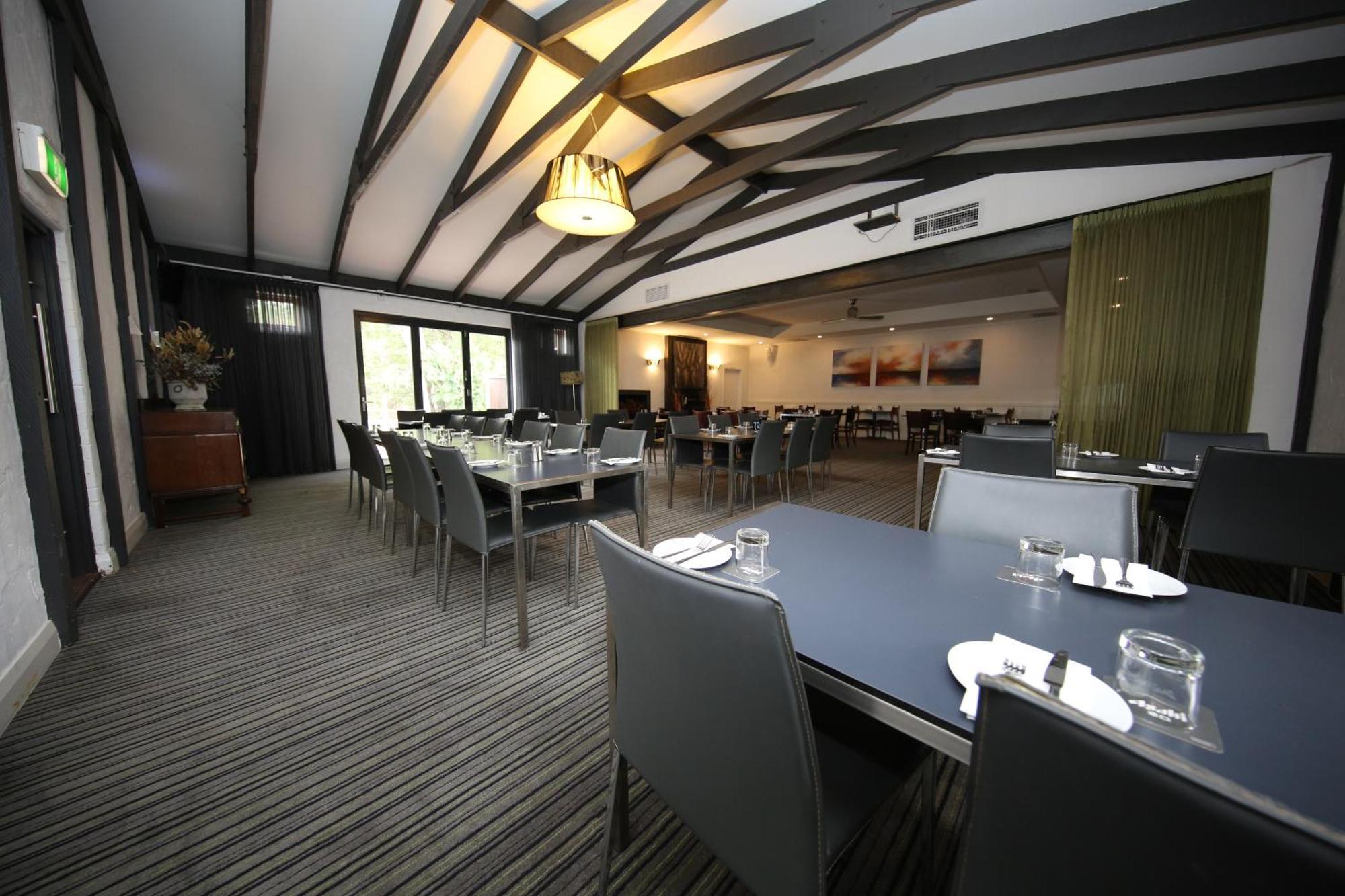 Mahogany Inn And Distillery Mahogany Creek Extérieur photo