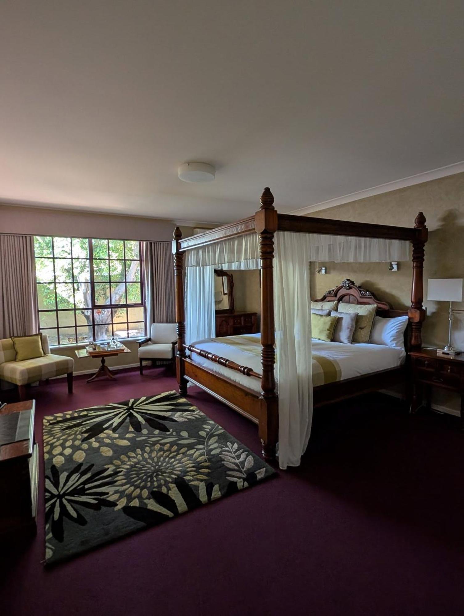 Mahogany Inn And Distillery Mahogany Creek Extérieur photo