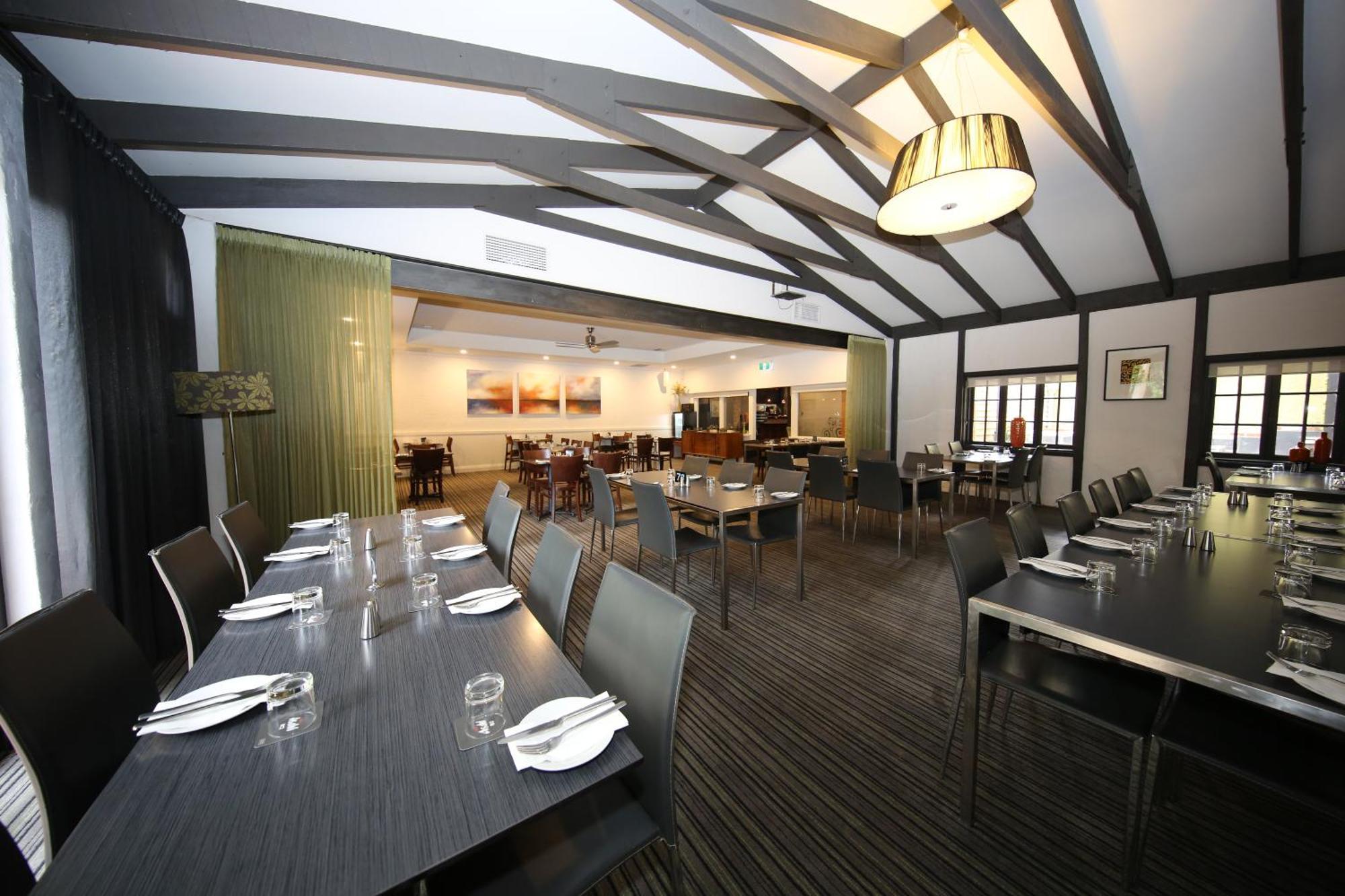 Mahogany Inn And Distillery Mahogany Creek Extérieur photo